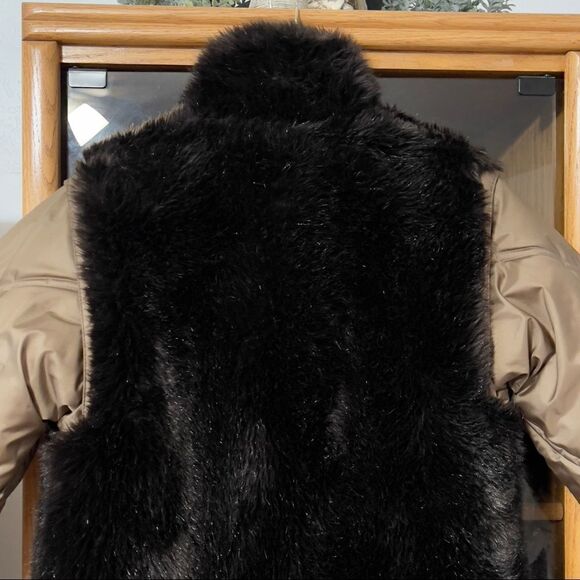 Bogner Reversible Faux Fur Quilted Trench Coat Sz 6 - Picture 7 of 15